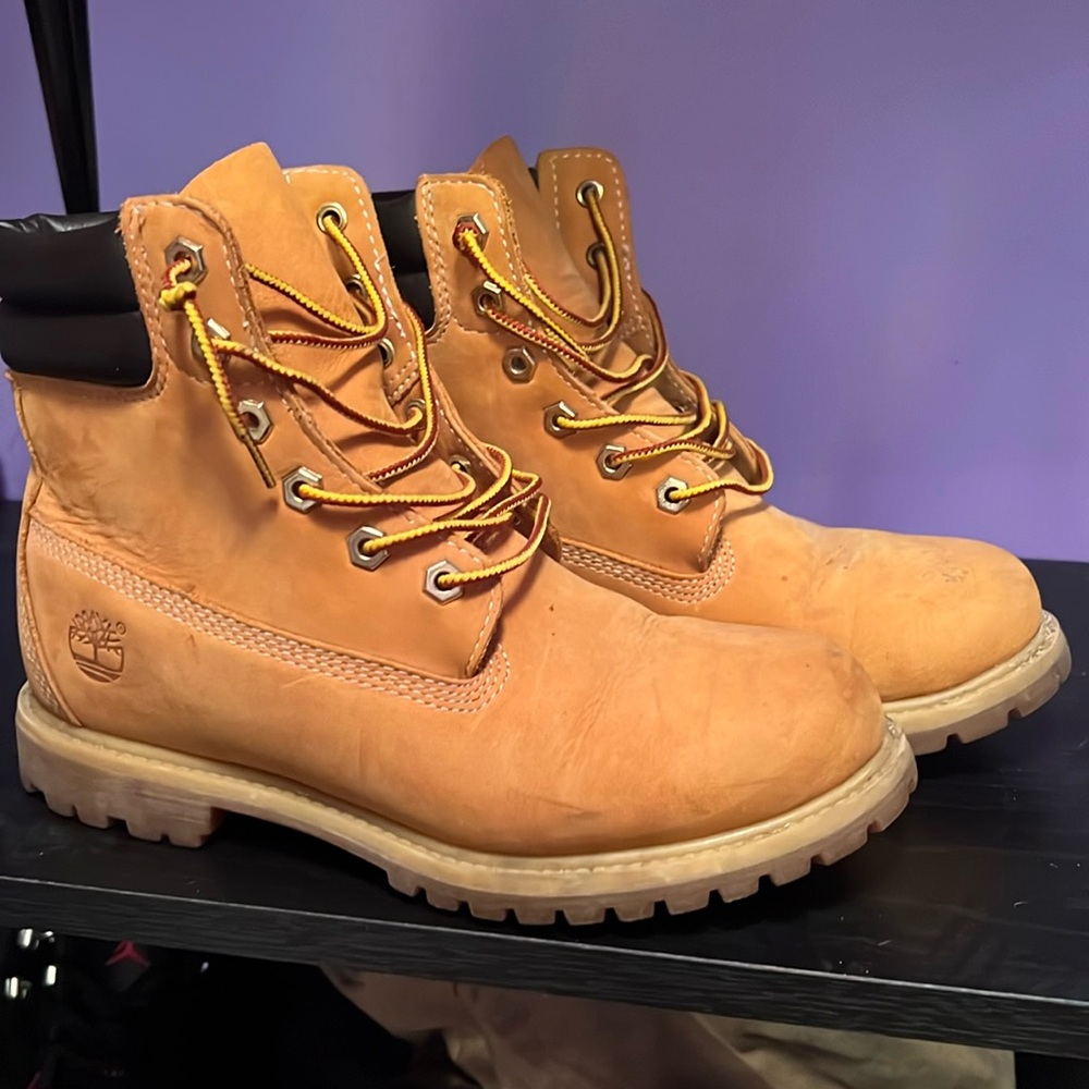 Woman’s timberlands